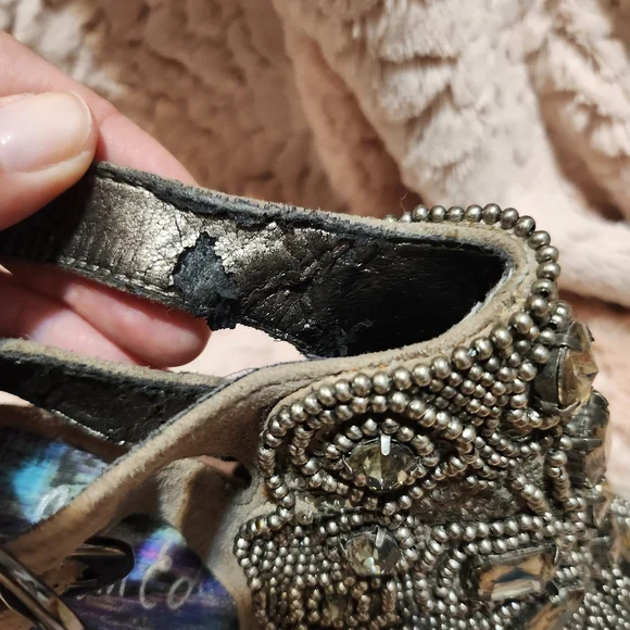 Sam Edelman Tan Heeled Shoes with Artistic Detailing - Picture 9 of 10